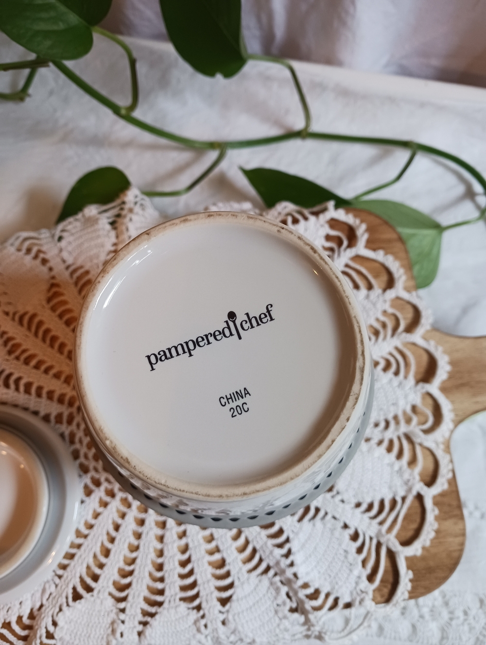 Pampered Chef Ceramic Egg Cooker Excellent Pre-owned, Instructions Stoneware - Picture 2 of 8